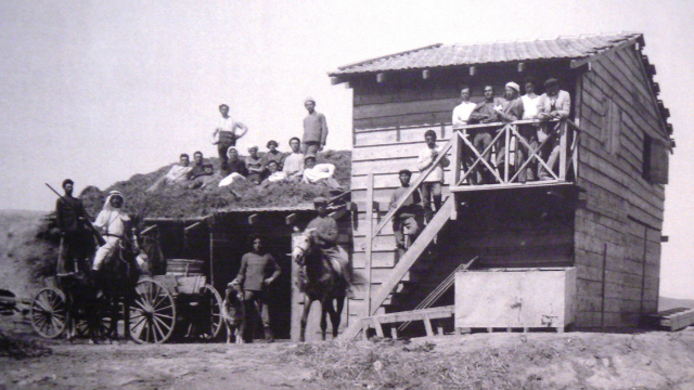 הצריף באום ג'וני בשנת 1910